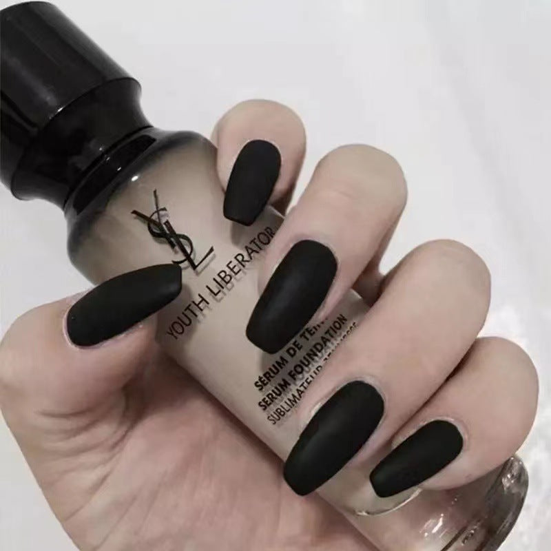 Frosted artificial nails in an elegant design Stornfield