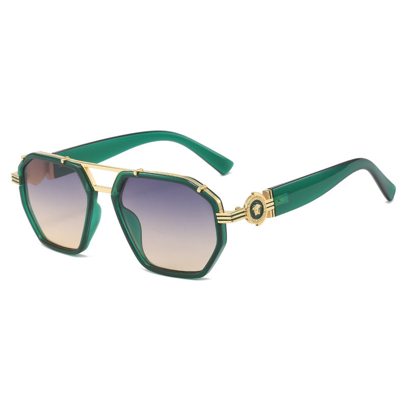 Elegant Oversized Geometric Sunglasses Stornfield