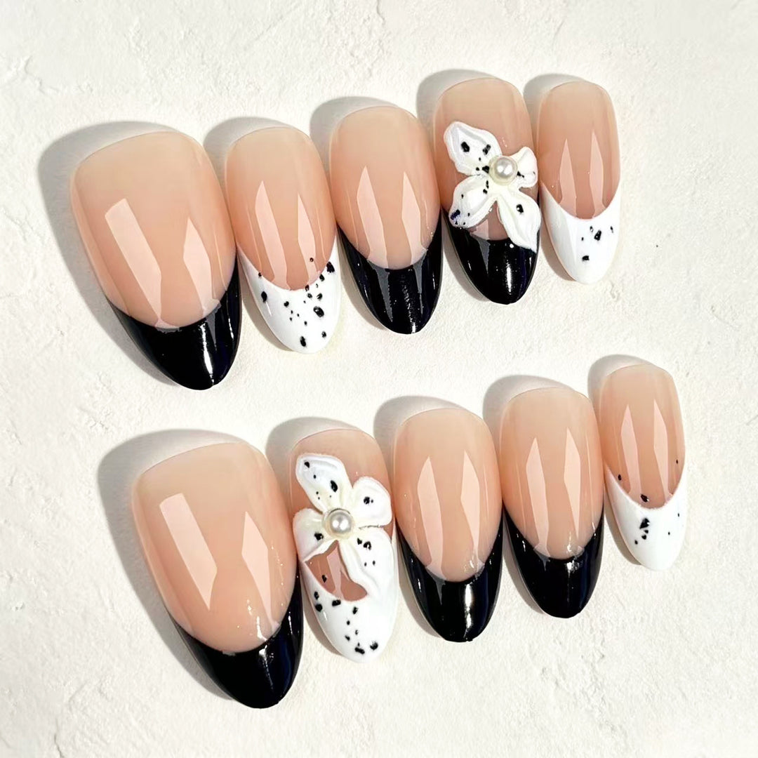 Artistic Decorative Press-On Nail Set 1790745645