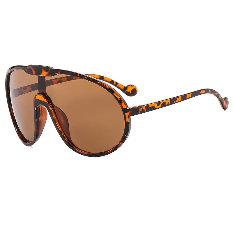 Women's futuristic transparent sunglasses with elegant shape Stornfield