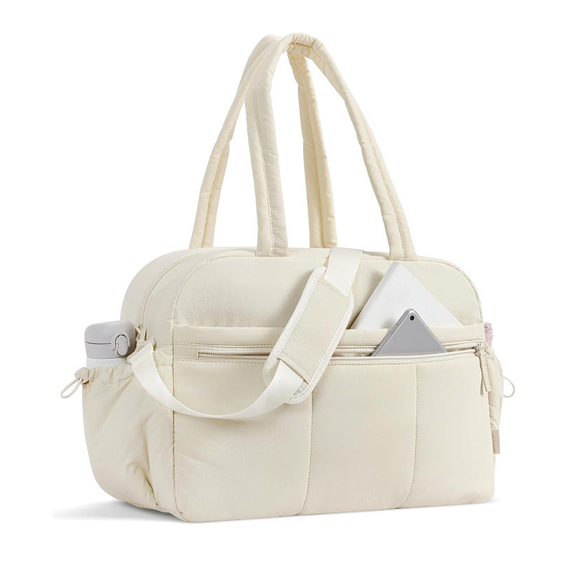 Elegant Travel Bag with Versatile Compartments Stornfield
