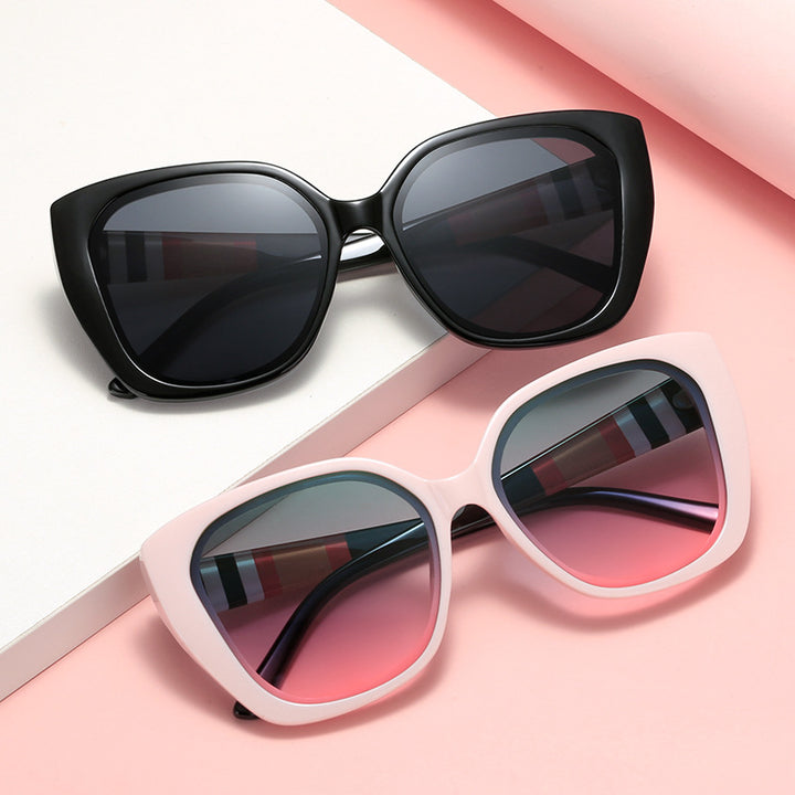 Women's fashionable glasses in striking retro style Stornfield