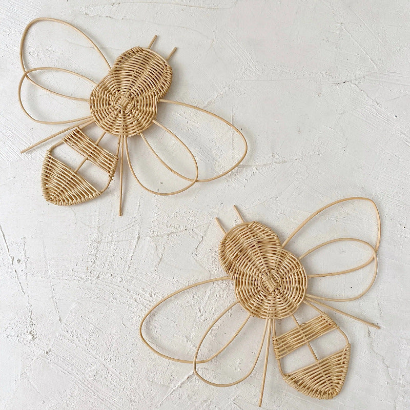 Decorative wall hanging in bee design Stornfield