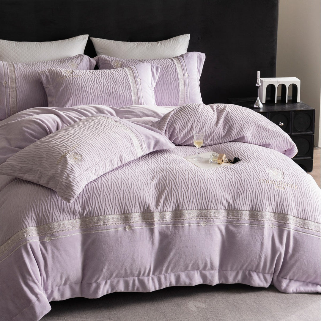 Wavy-Quilted Cotton Duvet Cover Set with Lace-Trim Border