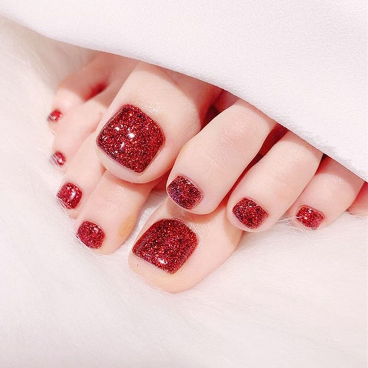 Glittery Nail Set Stornfield