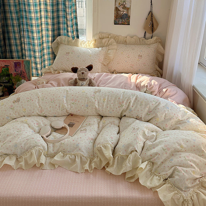 Playful Bunny-Themed Duvet Cover Set