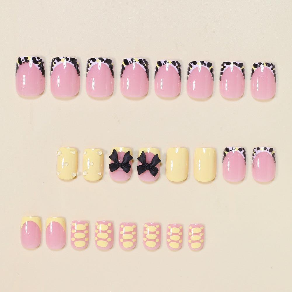 Creative Decorative Press-On Nail Set Stornfield