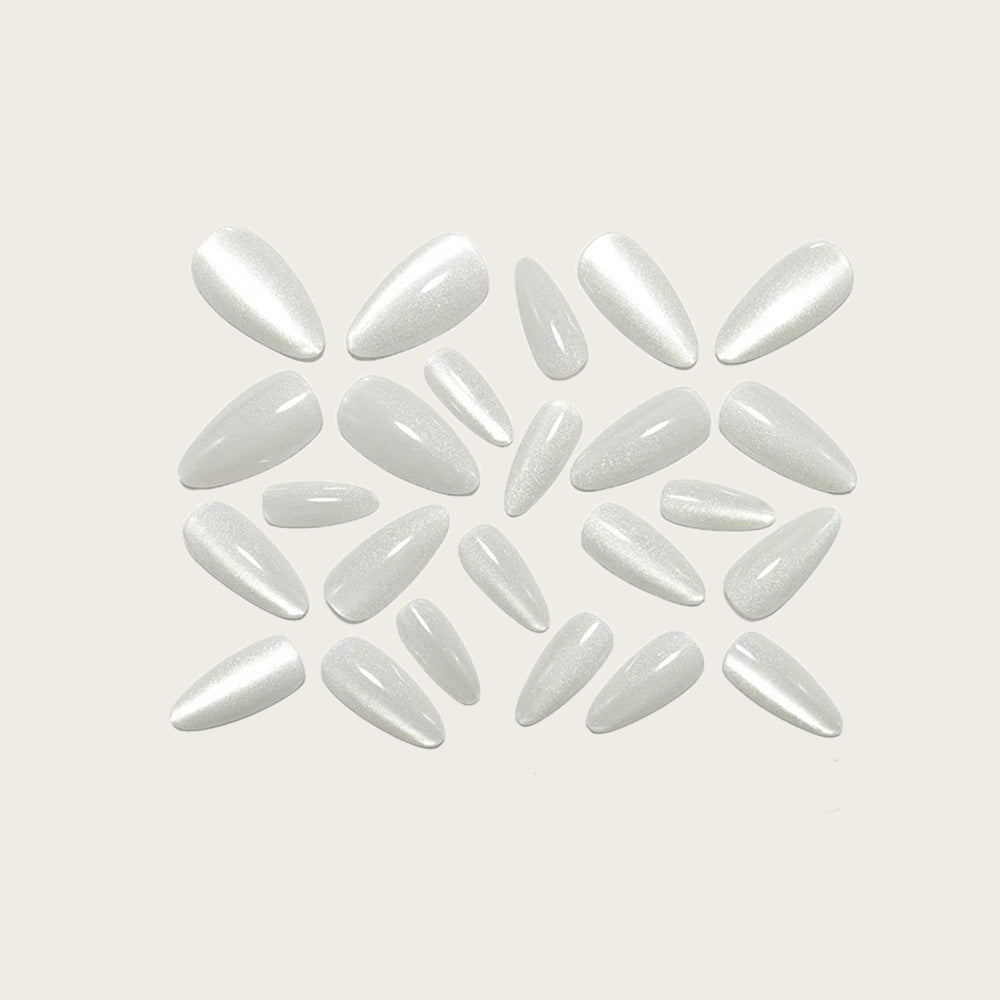Elegant lace artificial nails Stornfield