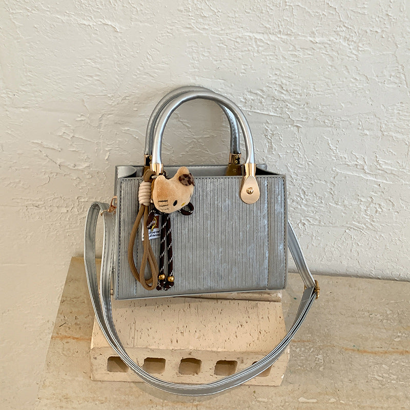 Elegant Textured Handheld Shoulder Bag