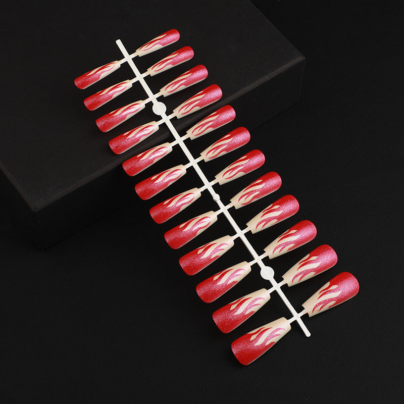 Stylish rose pattern artificial nails Stornfield