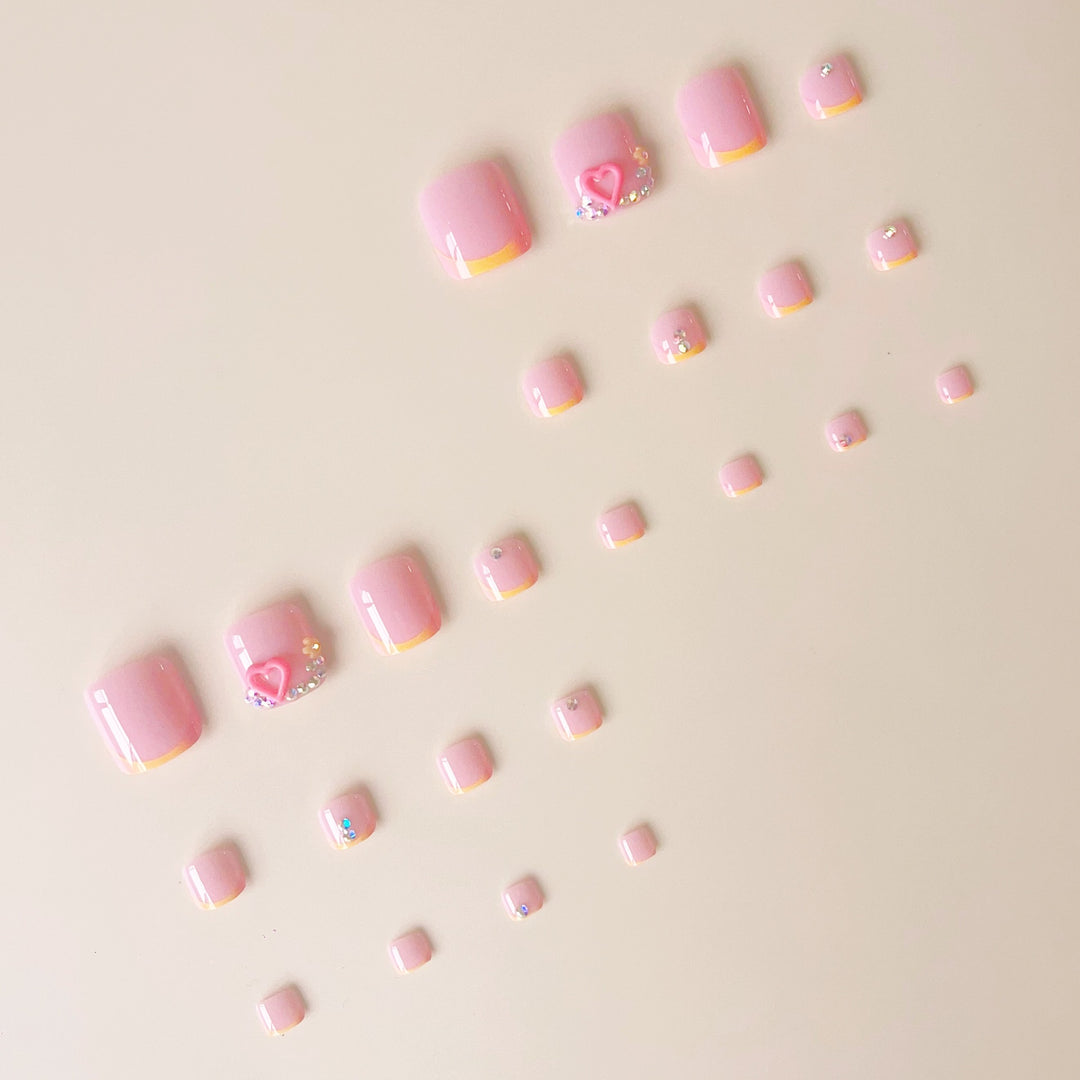 Artificial nail set with playful 3D design and sparkling accents Stornfield