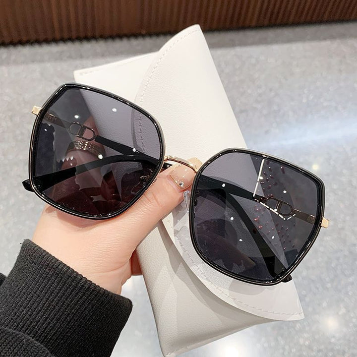 Women's stylish sunglasses in modern design Stornfield