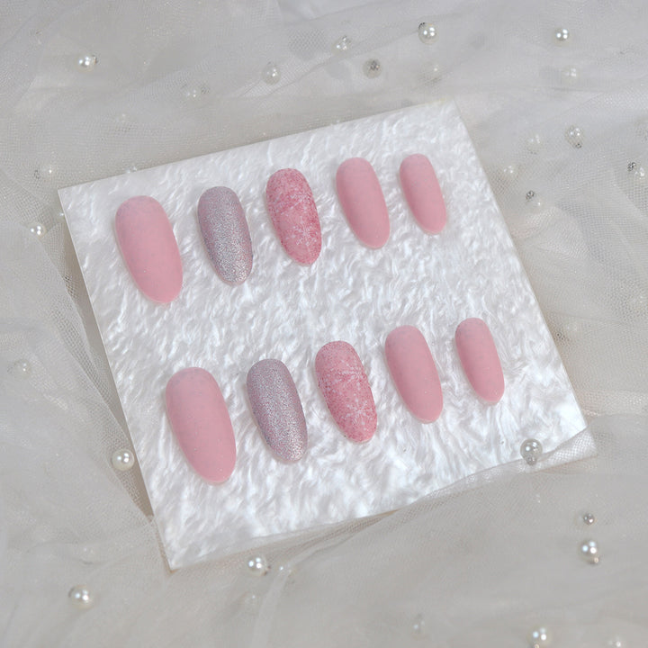 Luxurious Long-Lasting Press-On Nails Set Stornfield