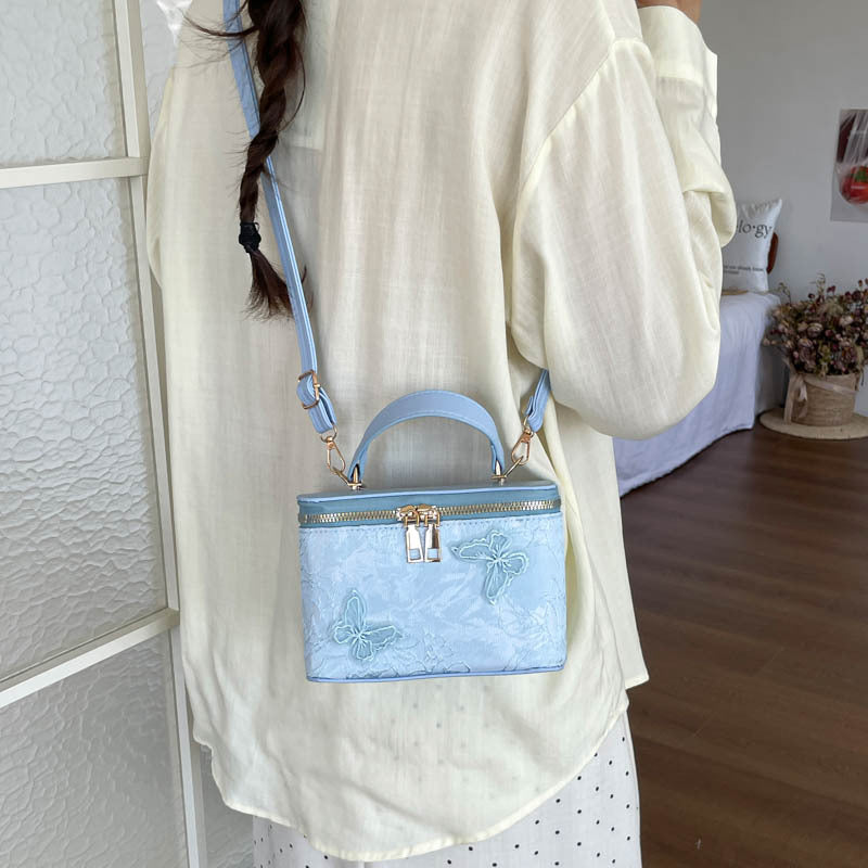 Elegant Floral Embossed Handbag
