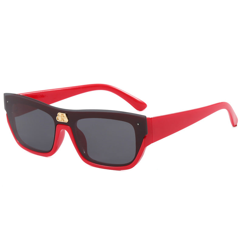 Women's fashionable oversized sunglasses with striking design Stornfield
