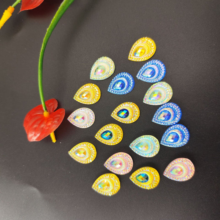 Glittering drop appliqués Stornfield