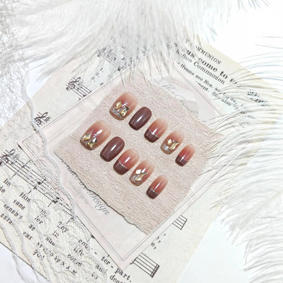 Artificial Nails in Elegant Glitter Design Stornfield