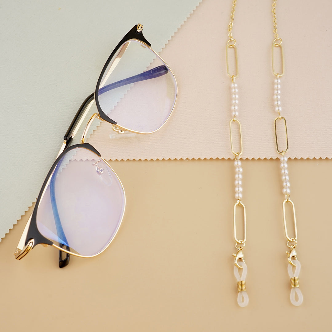 Elegant Pearl and Link Eyewear Chain Stornfield