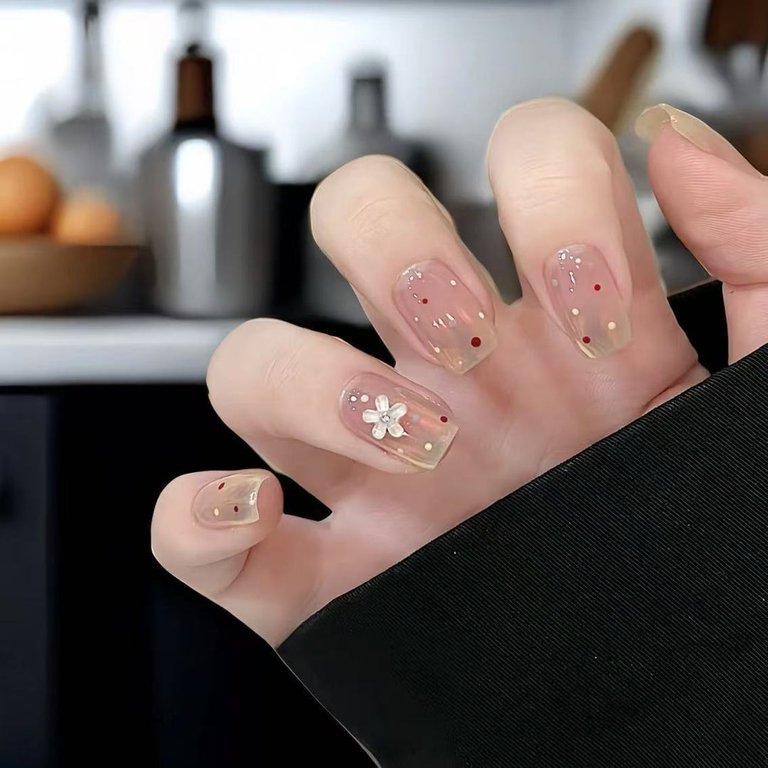 Floral Accent Press-On Nail Set