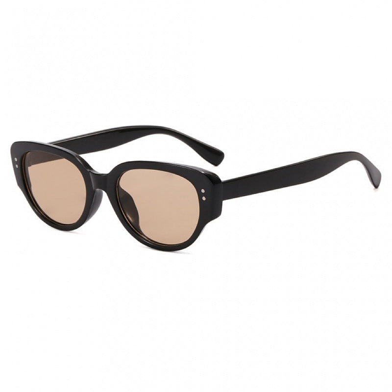 Retro-Inspired Cat Eye Sunglasses Stornfield