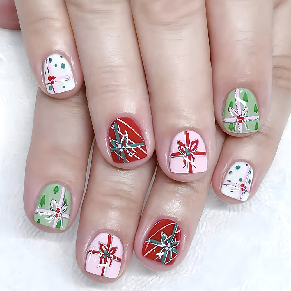 Festive Themed Press-On Nail Art Stornfield