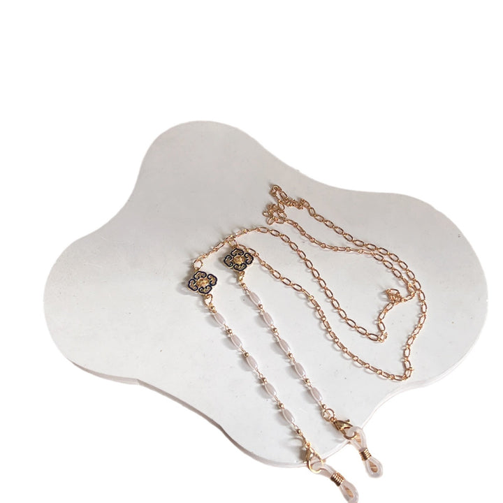 Artistic Gold-Plated Eyewear Chain with Decorative Cloud Charm Stornfield