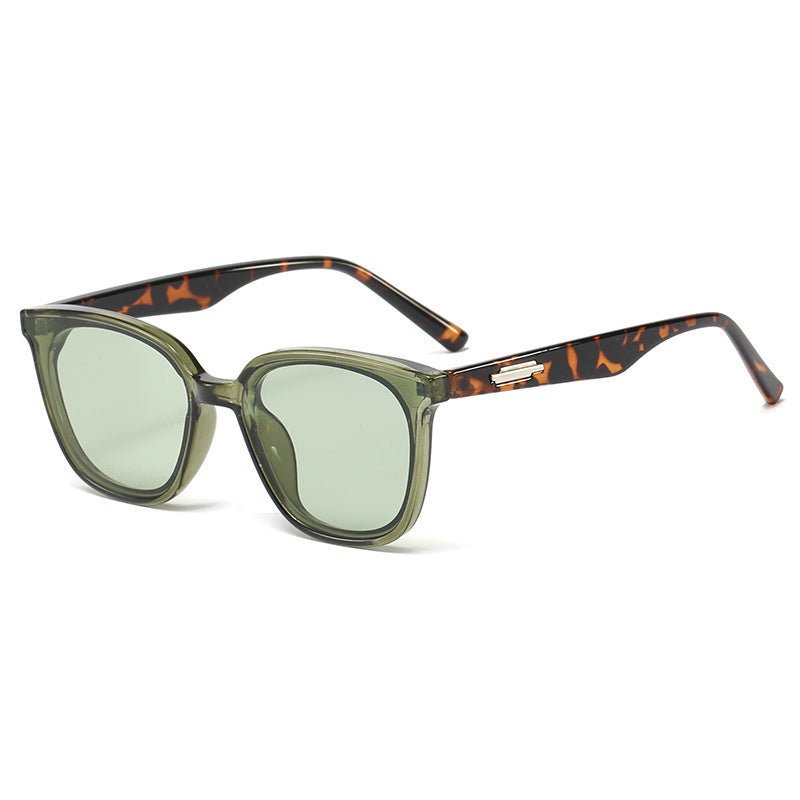 Ladies stylish sunglasses with robust and modern design Stornfield