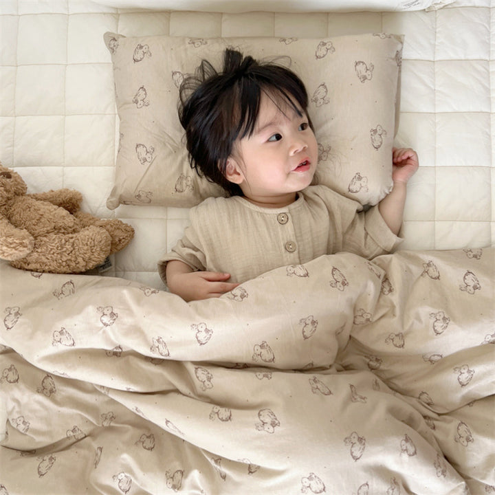 Unisex cotton pillowcase with cheerful bear design Stornfield