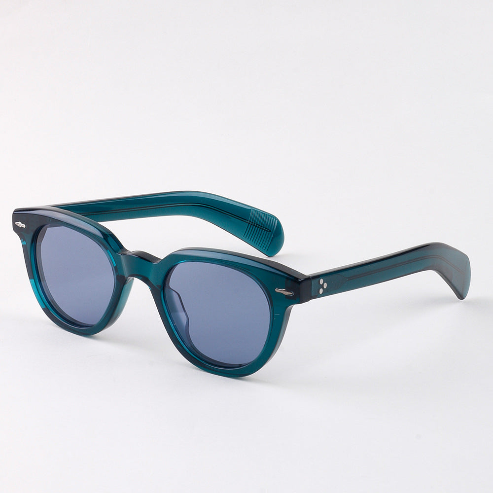 Women's sunglasses in elegant, feminine design with high-quality plastic frame Stornfield