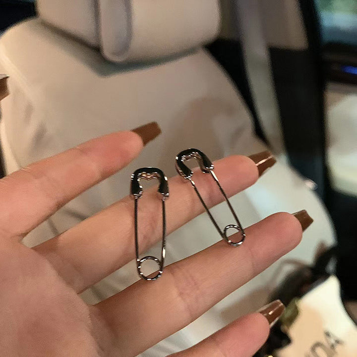 Safety pins Stornfield