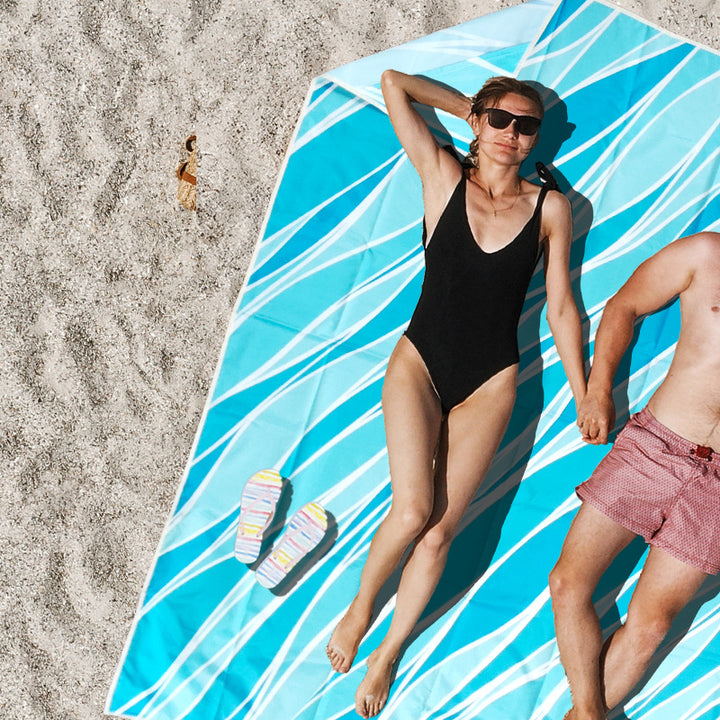 Beach blanket with colorful turtle pattern Stornfield