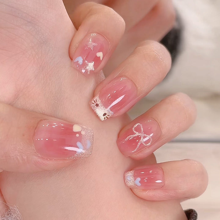 Long-lasting and Decorative Art Nails Stornfield