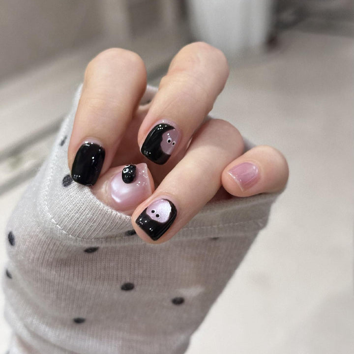 Artificial nails with modern geometric designs Stornfield