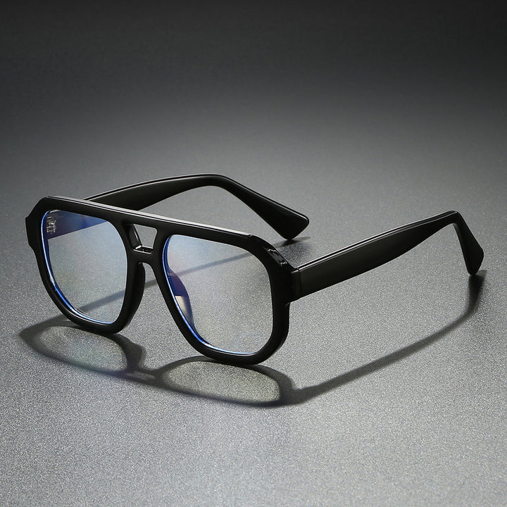 Women's sunglasses in a modern urban design with a broad rim Stornfield