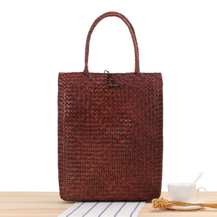 Shopping bag made of woven natural material Stornfield