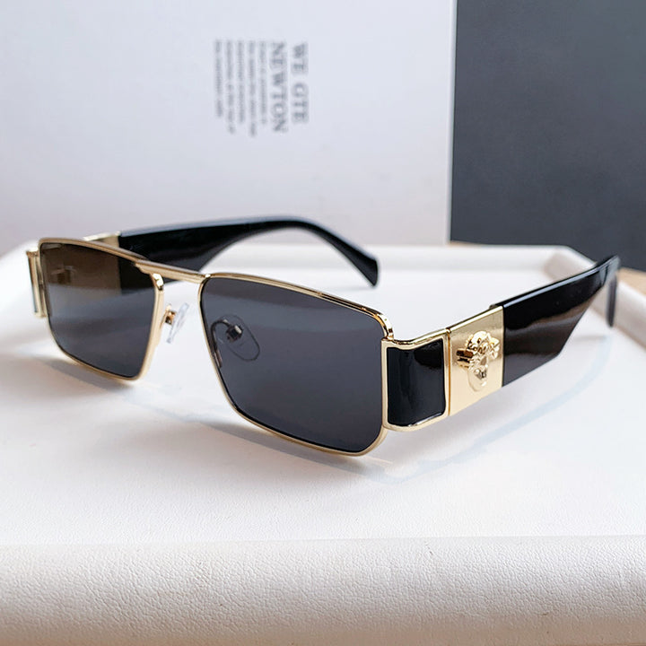 Women's designer sunglasses with luxurious frame and trendy cut Stornfield