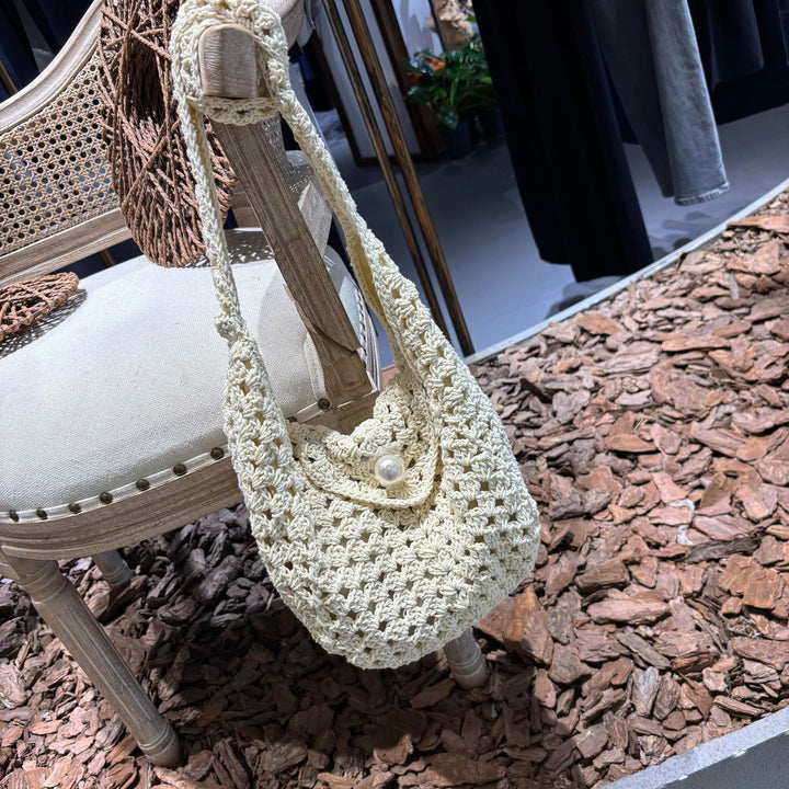 Hand-knotted shoulder bag with bead closure Stornfield
