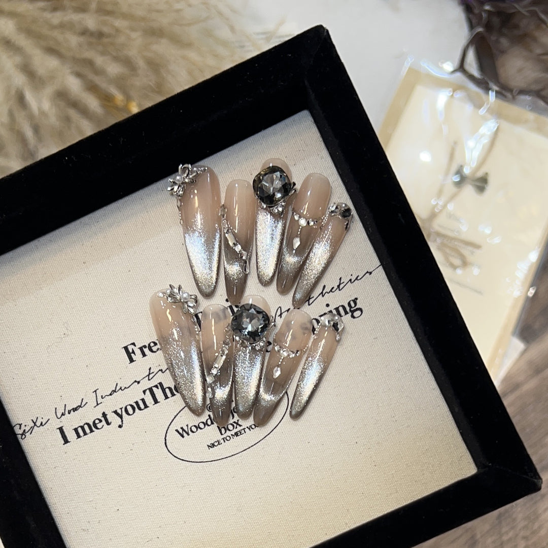 Decorative Stiletto Press-On Nail Set