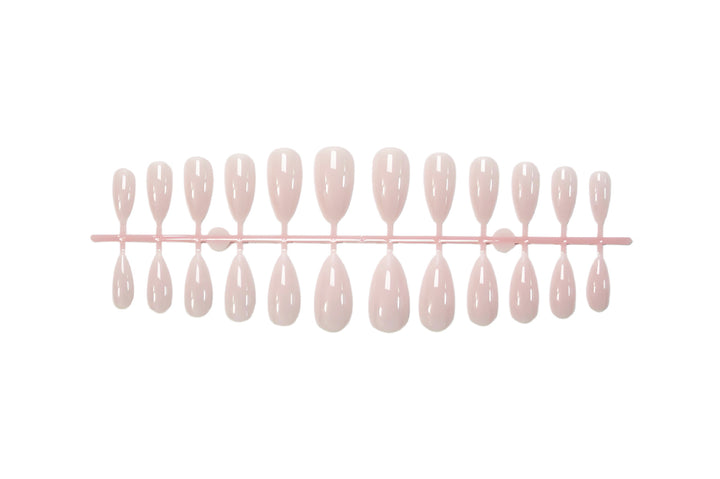 Premium Trendy Artificial Nails Stornfield