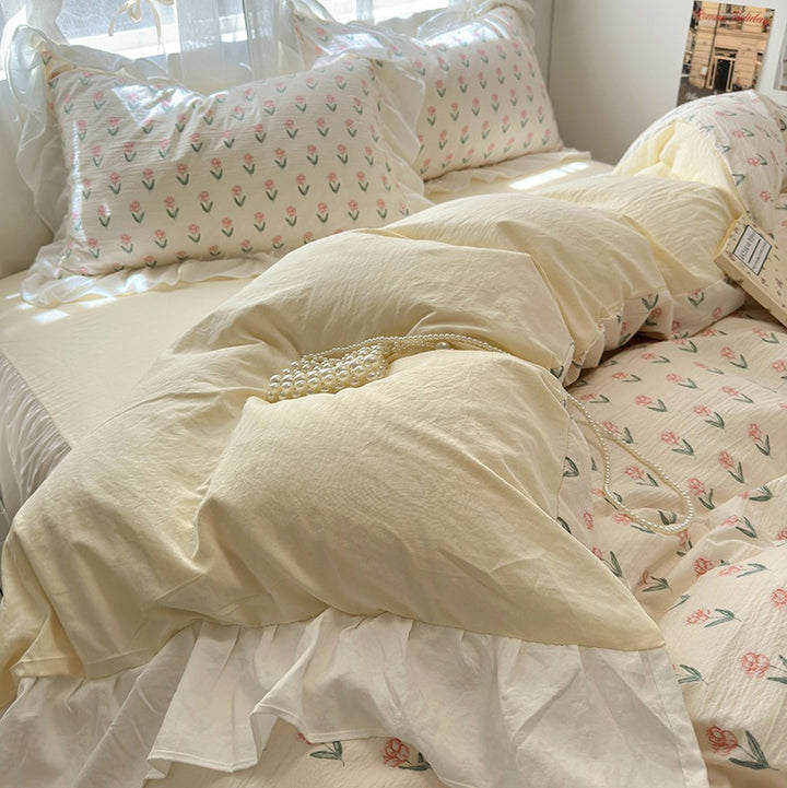 Floral Ruffled Bedspread Set