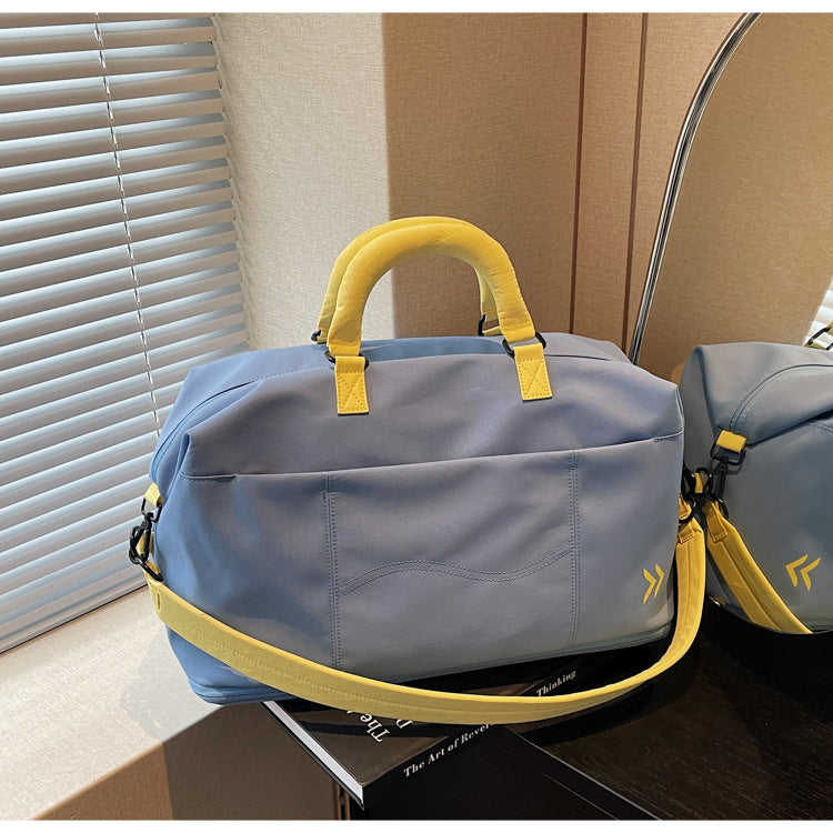 Elegant and Spacious Travel Bag with Robust Design Stornfield