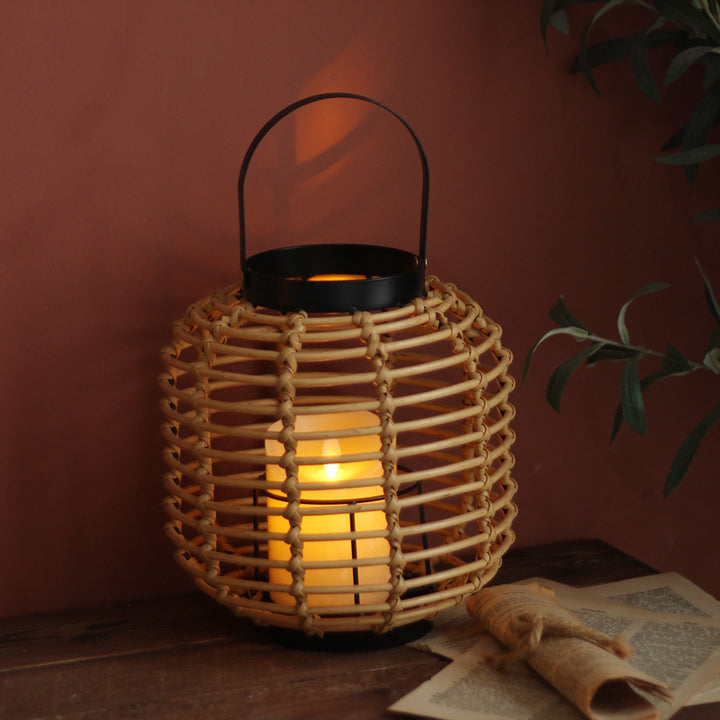 Handcrafted rattan lamp Stornfield