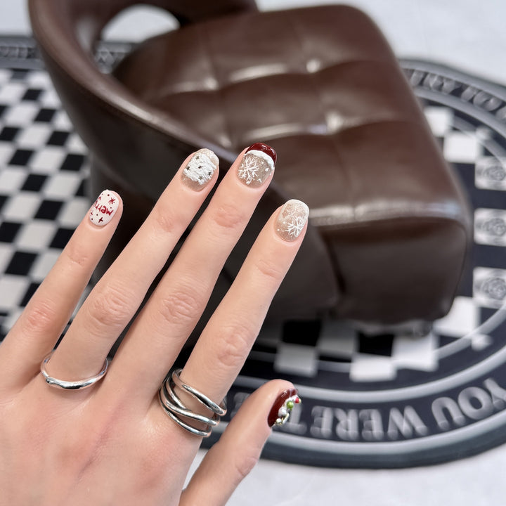 Festive Holiday-Themed Press-On Nail Art Set Stornfield