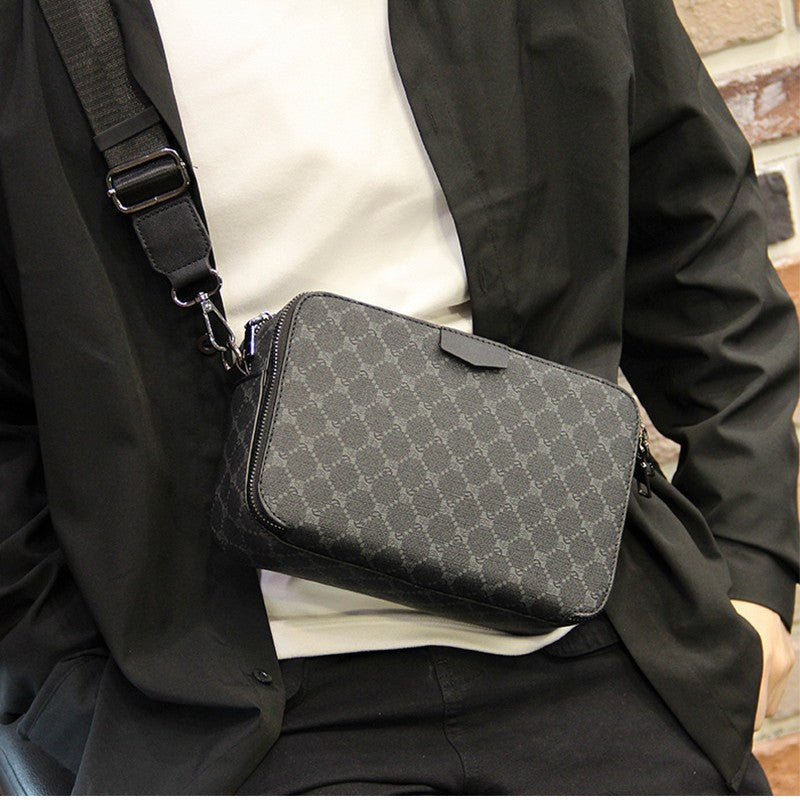 Fashionable shoulder bag with structured surface Stornfield
