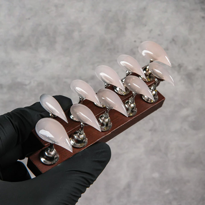 Iconic Press-on Nail Extensions