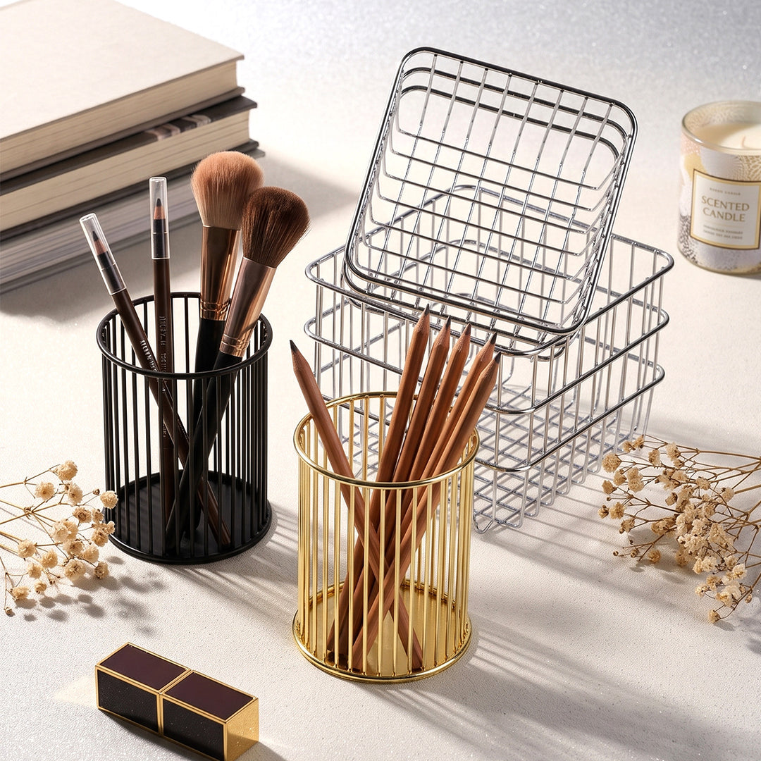 Elegant table organizer made of metal rods Stornfield