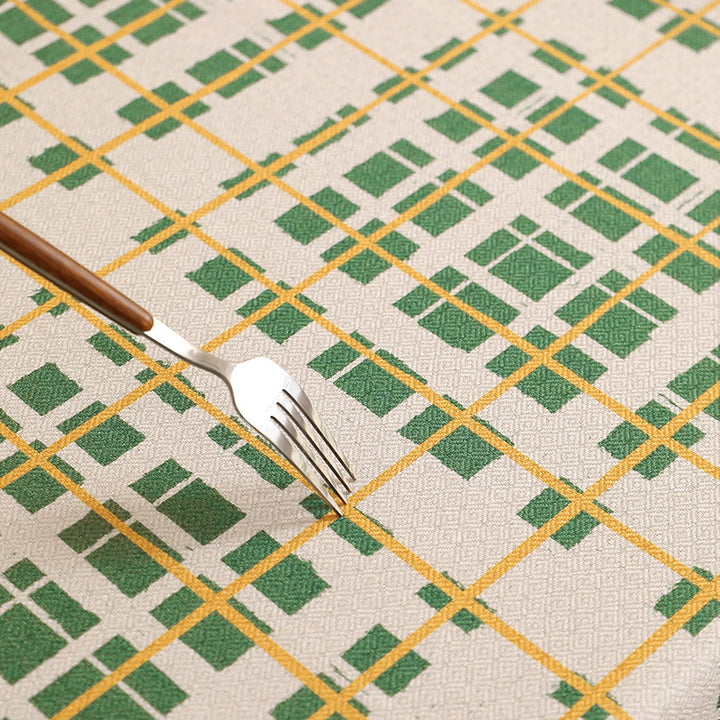 Rectangular coated tablecloth with checked plaid pattern and water-repellent surface Stornfield