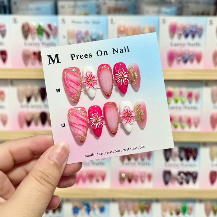 Decorative Floral Press-On Nail Art Set