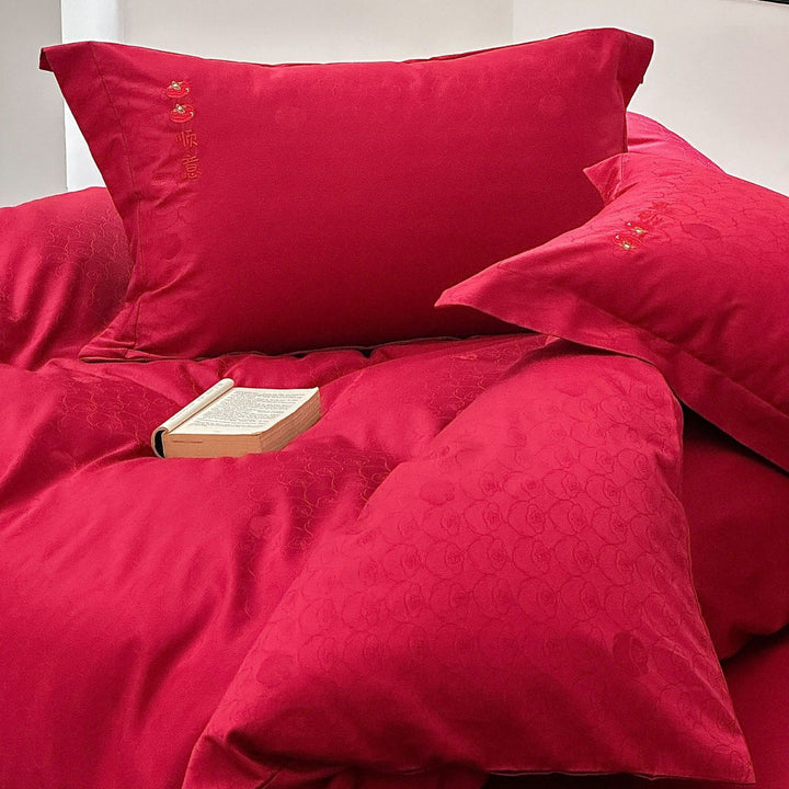 Premium bedding set made of cotton satin with a light quilted texture and hidden zipper
