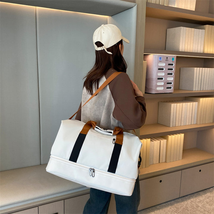 Sporty travel bag with multifunctional interior layout Stornfield